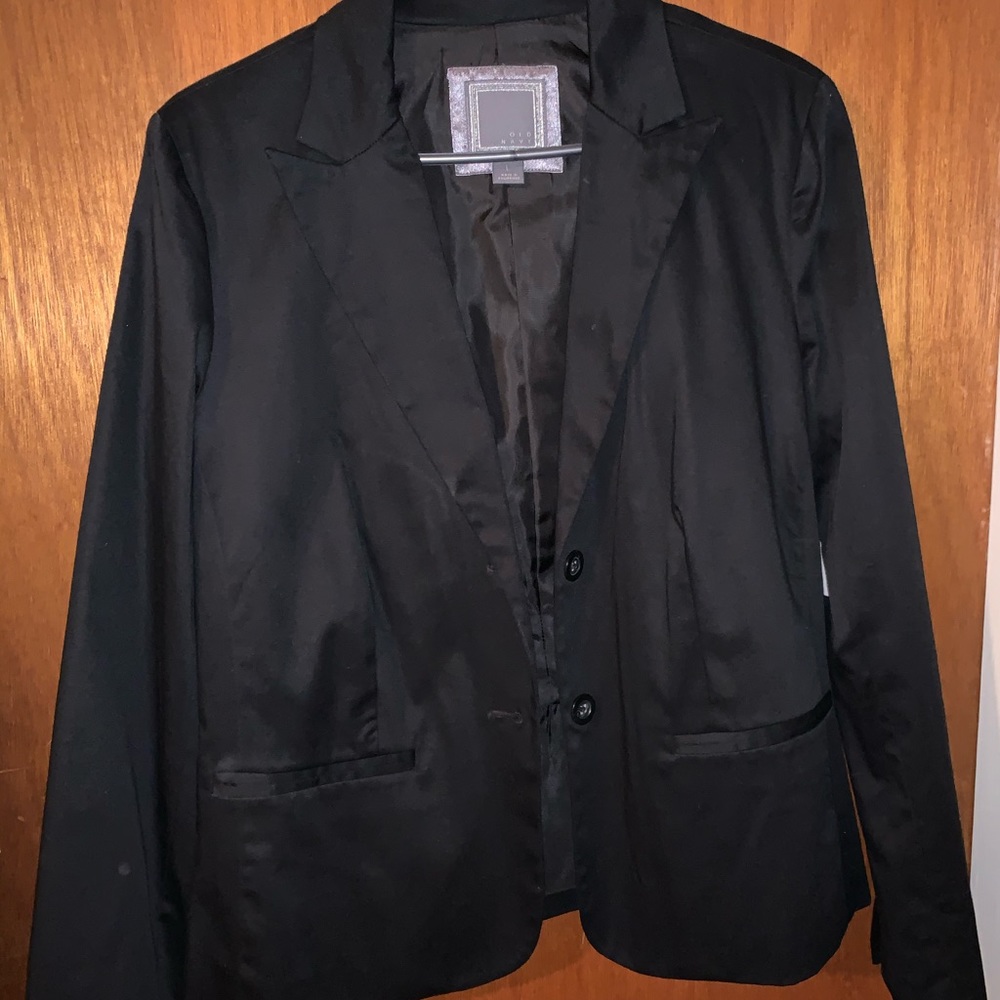 Black pants suit